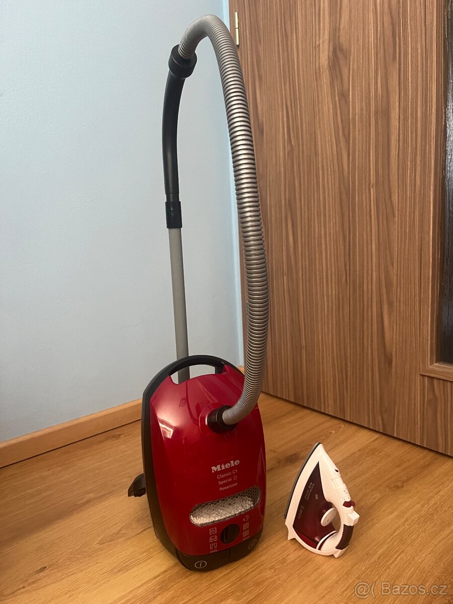 Vysavač Miele a žehlička Bosch