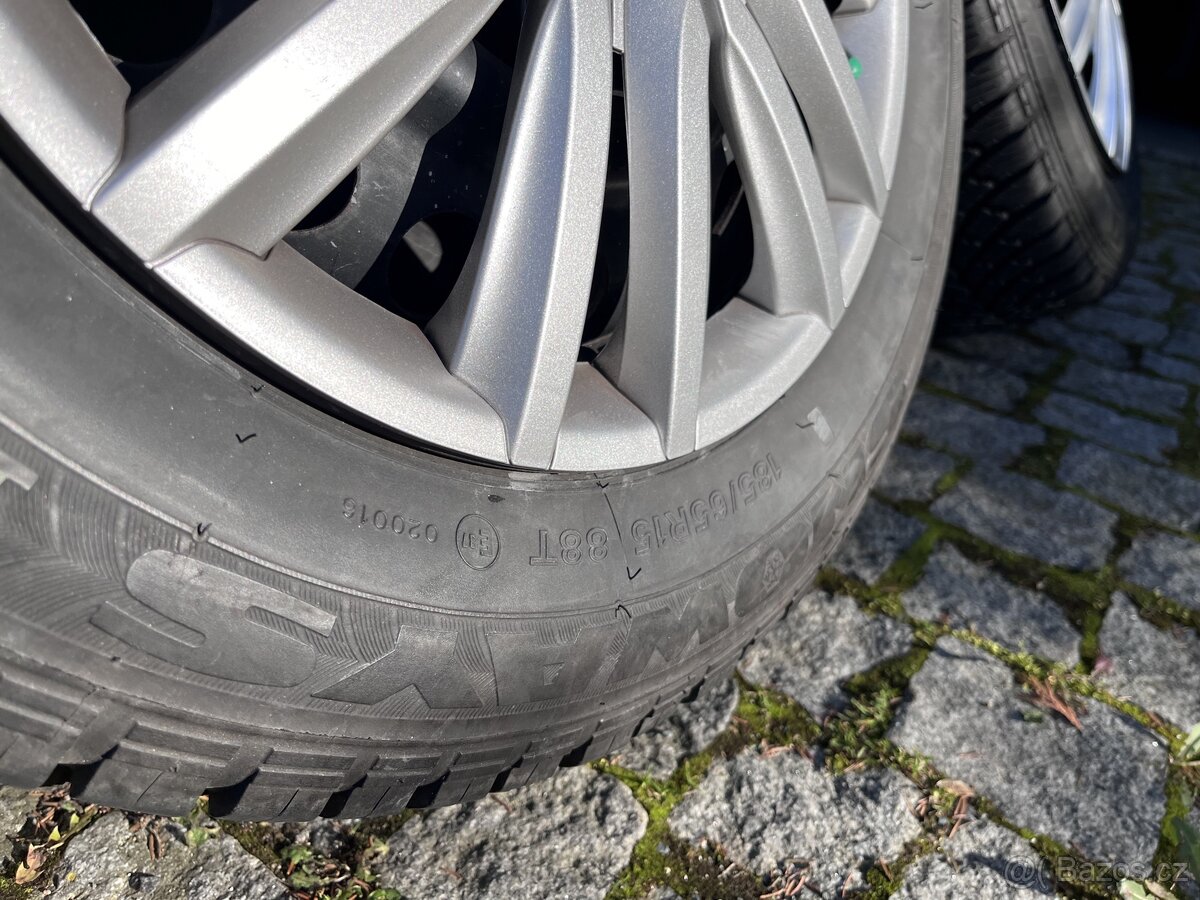 Zimni pneu s disky 185/65 r15