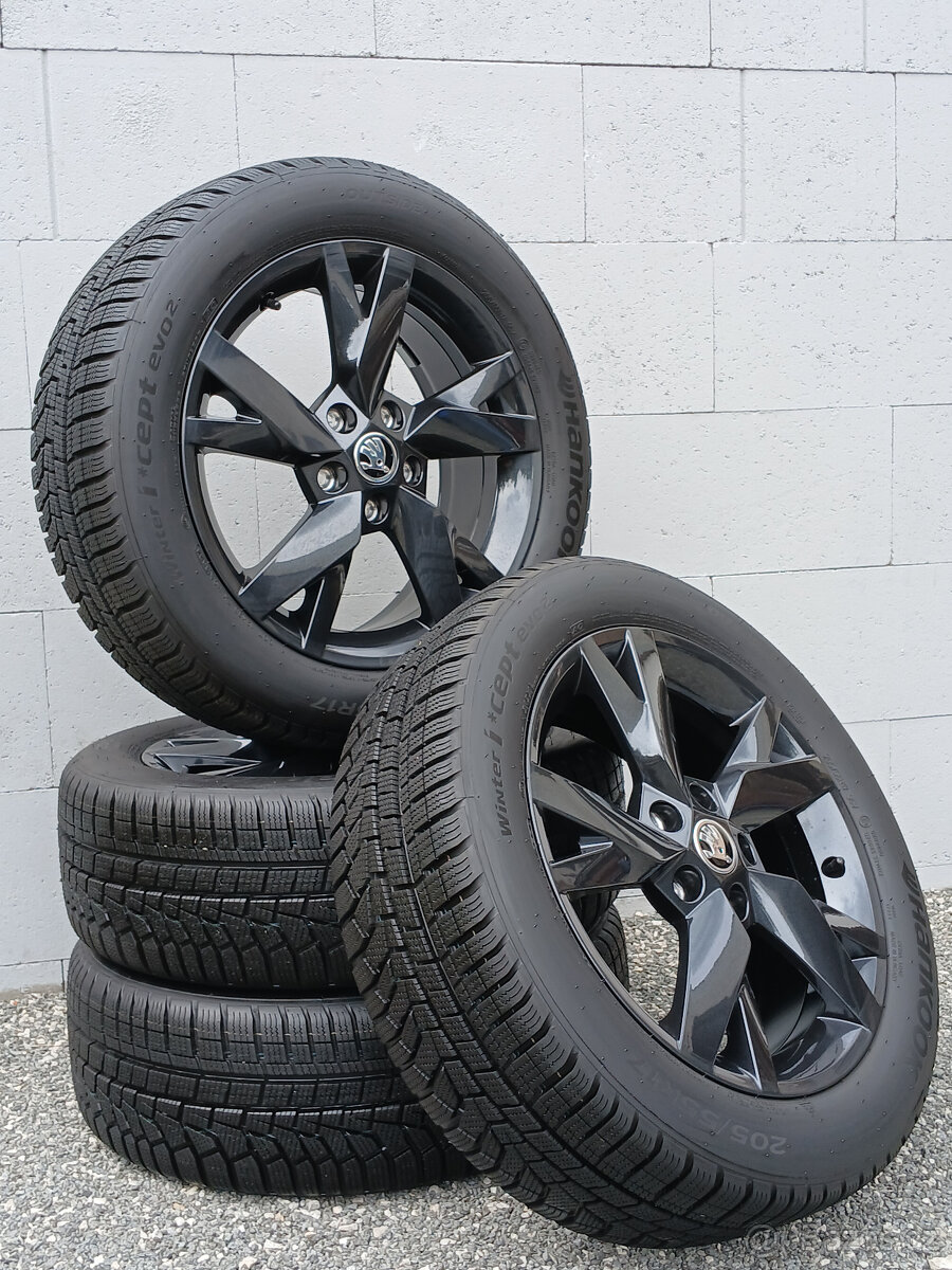 Nová zimní orig alu Škoda Octavia IV 205/55/17