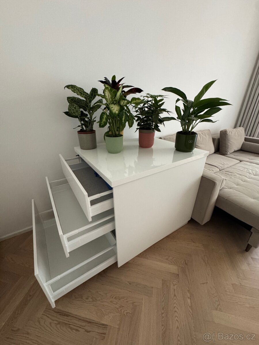 Ikea kuchynsky ostruvek za odvoz