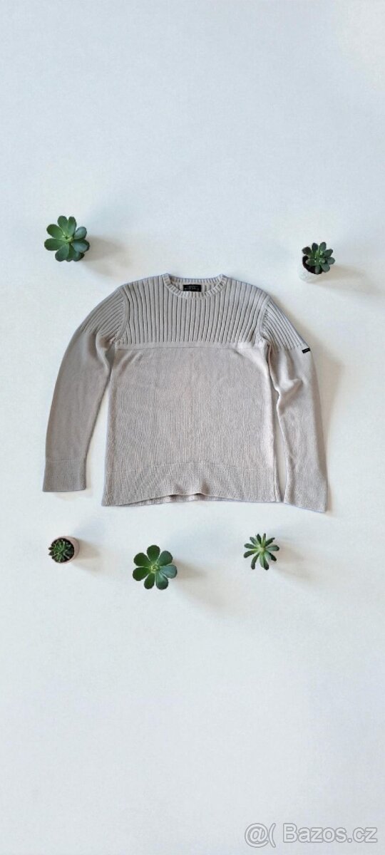 Béžový svetr značky Nautica