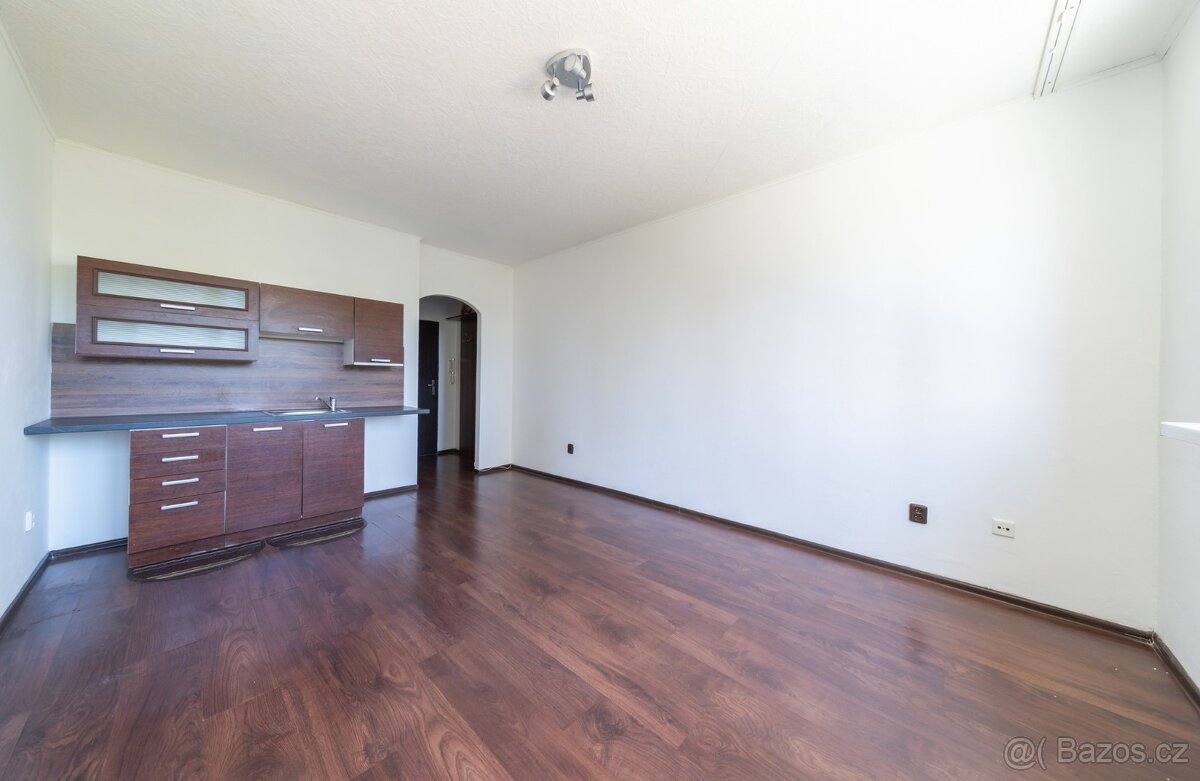 Pronájem 1kk ve Frýdku-Místku na ulici 17. Listopadu