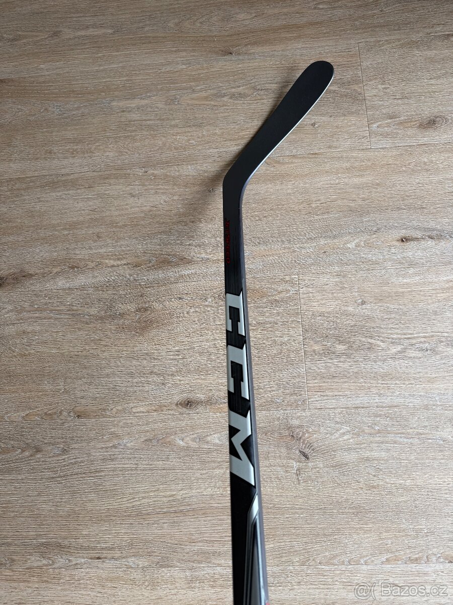 NOVÁ Hokejka CCM Jetspeed 350, pravá P29, INT. Flex 65