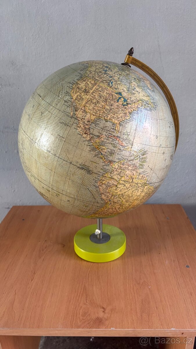 Globus starý