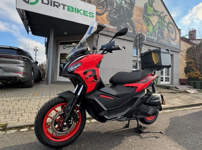 Aprilia SR GT 125 + Touring KIT