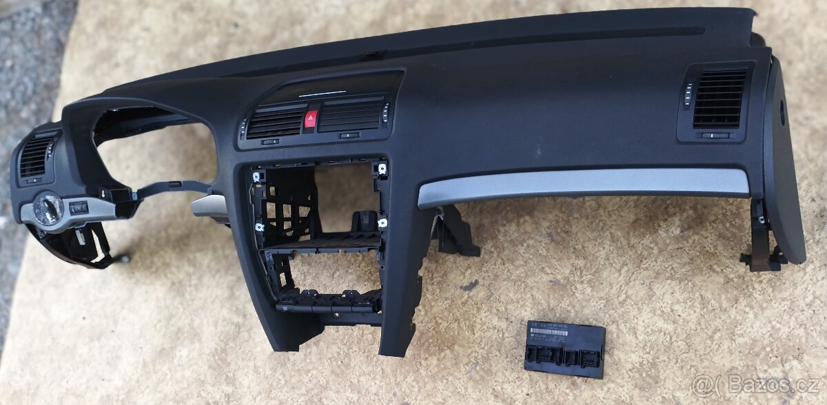 Palubní deska škoda Octavia 2