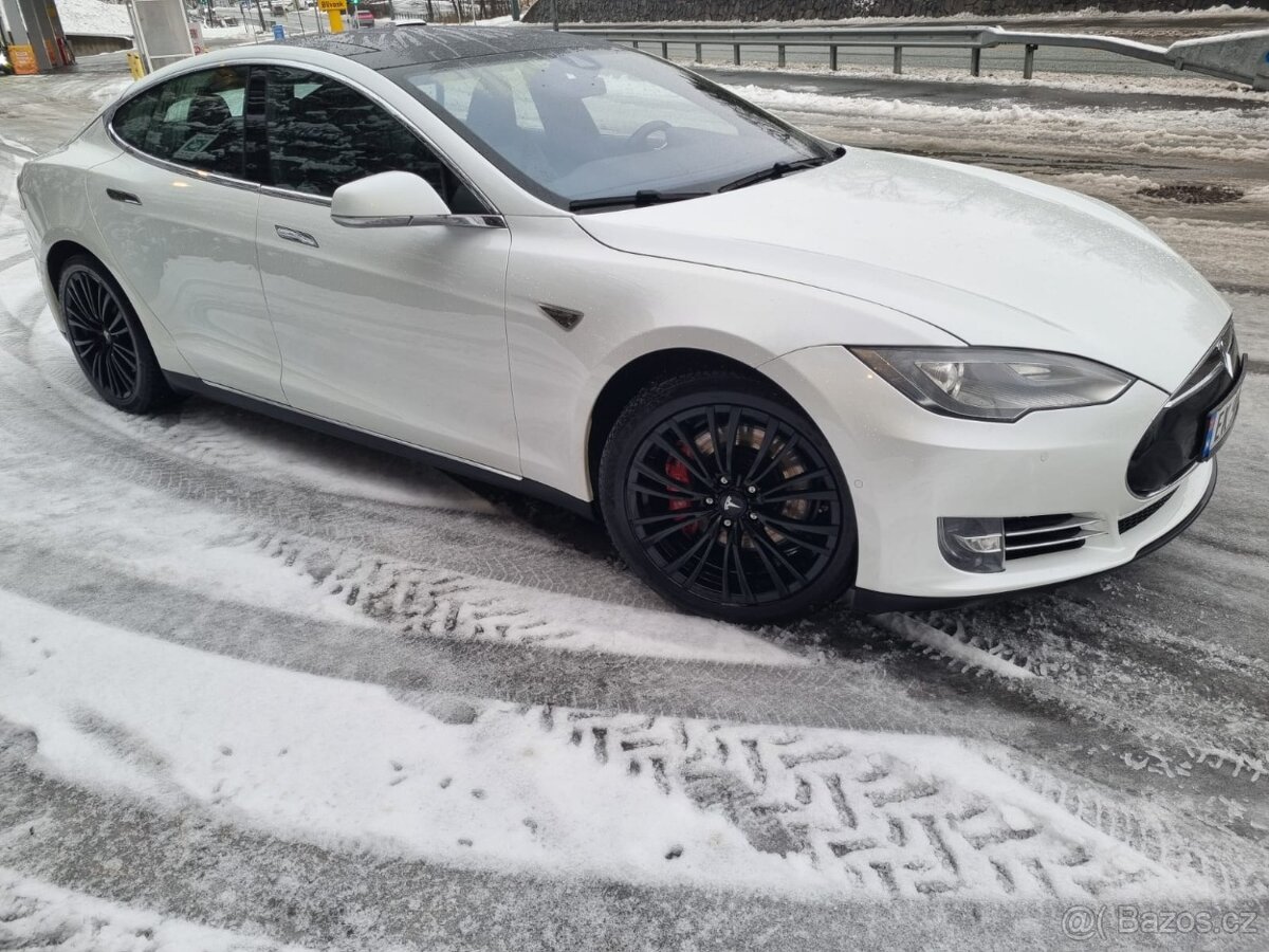 Tesla S Performance