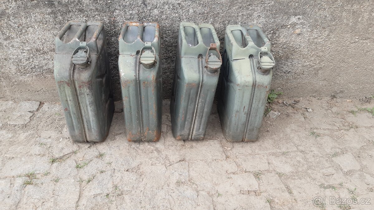 Plechový kanystr 20l