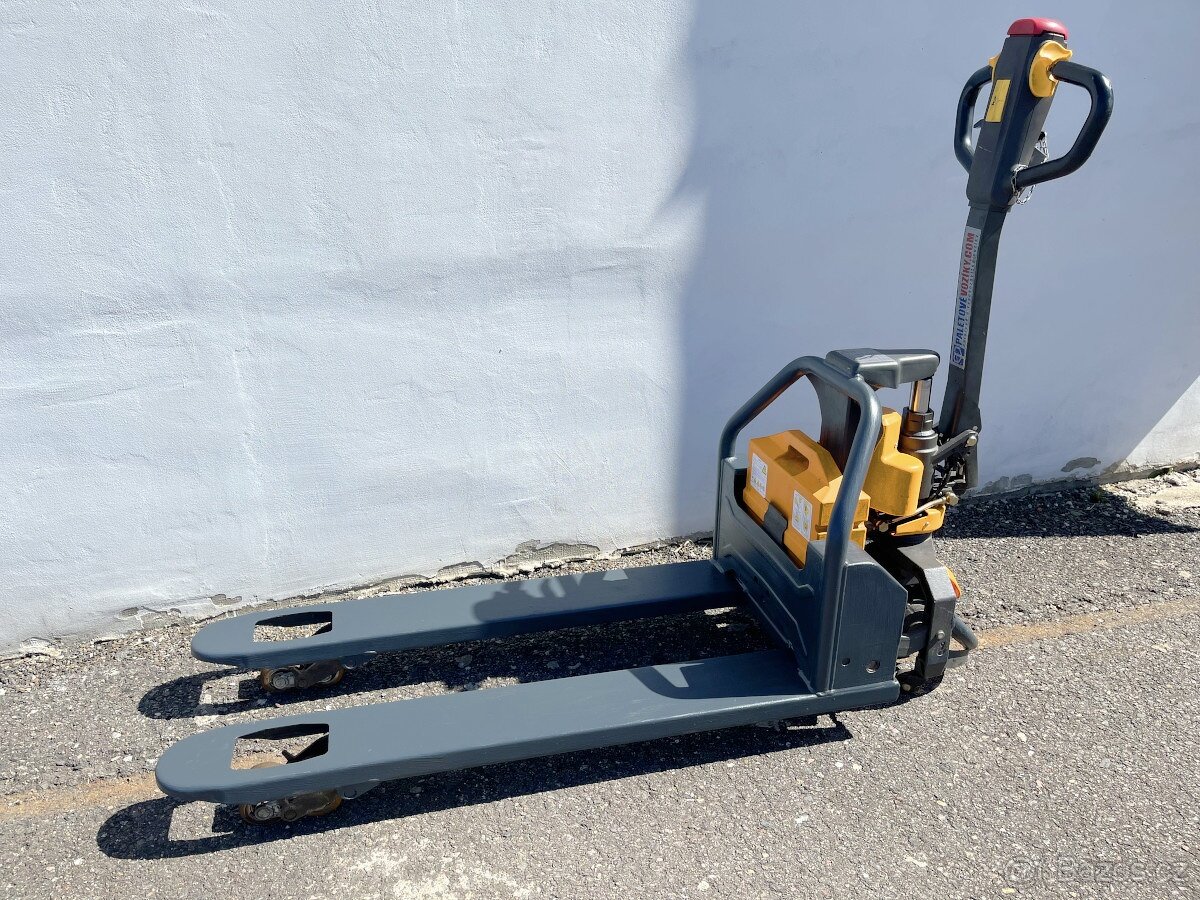 Použitý plně elektrický paletový vozík CBD15W-Li