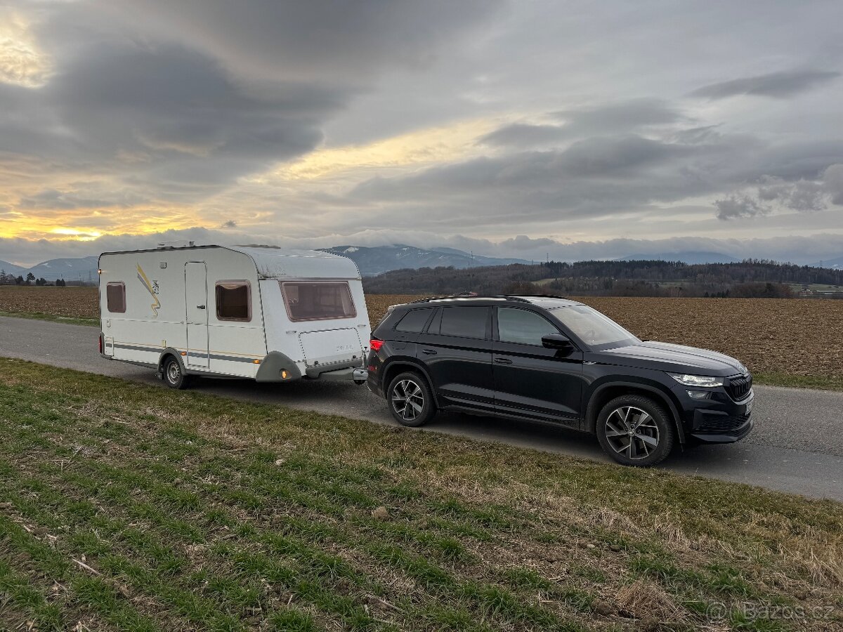 KNAUS SUDWIND 451 - obytný přívěs/karavan