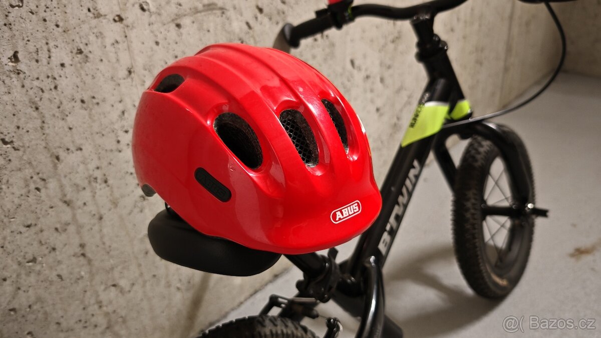 Odrazadlo RUN RIDE BTWIN 900 + Prilba ABUS 45-50