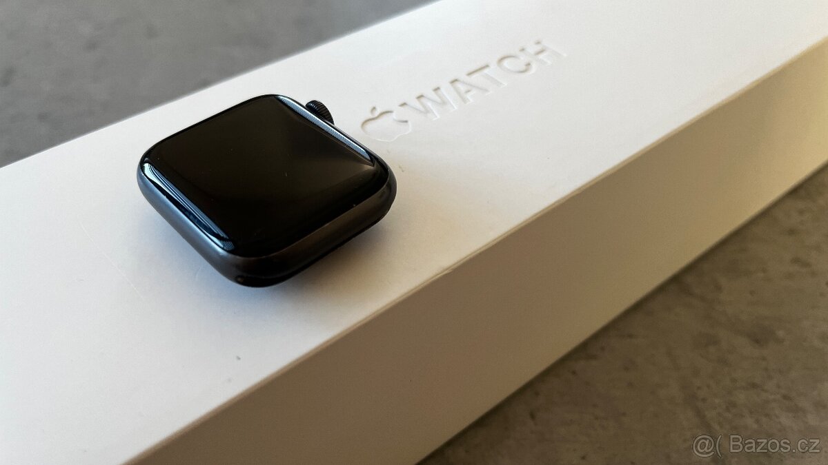 Apple Watch 4, 40 mm