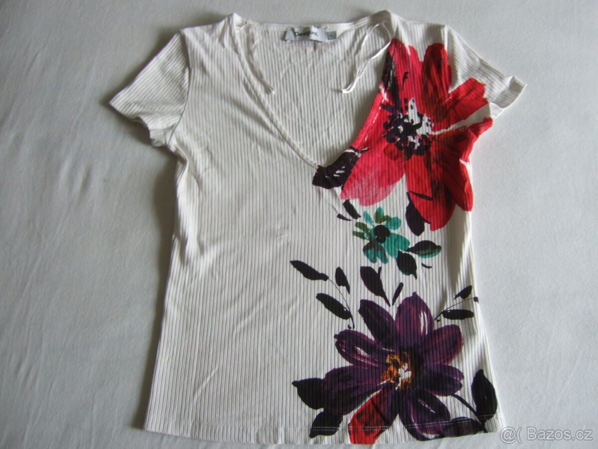 Tričko Desigual.