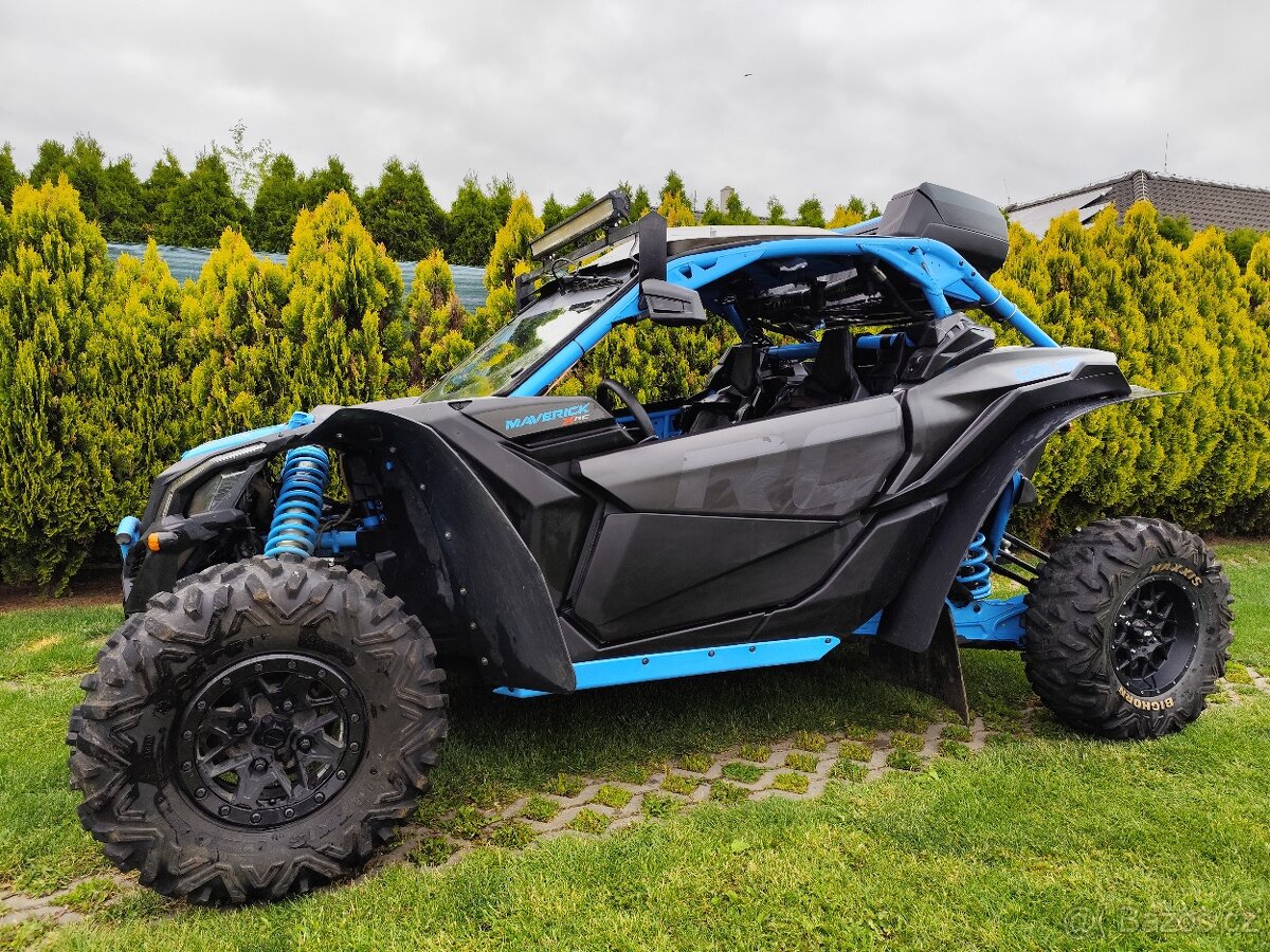 Can-Am MAVERICK 1000RC