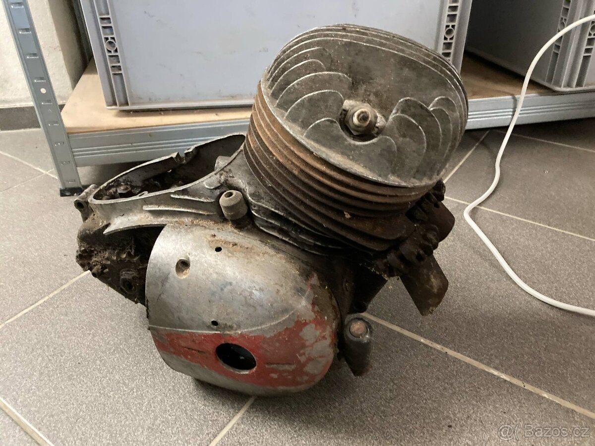 Motor ČZ 150C