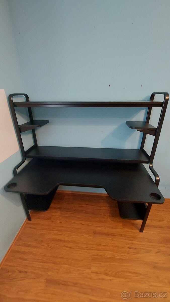 Herní stůl IKEA