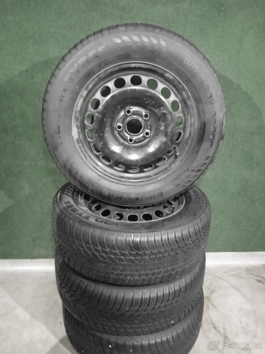 Zimni plech 215/60 r16 superb