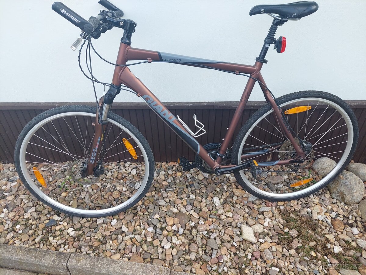Trekové kolo Giant X-sport 3