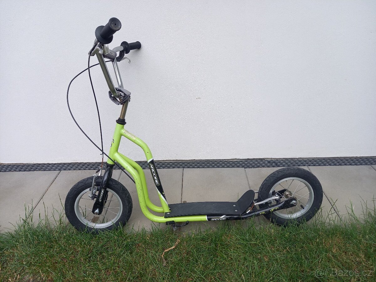 Koloběžka Arcore TwelveMax