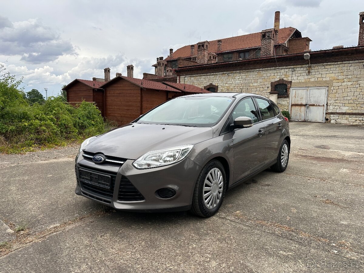Ford Focus 1,6i 77kw výbava FUTURA