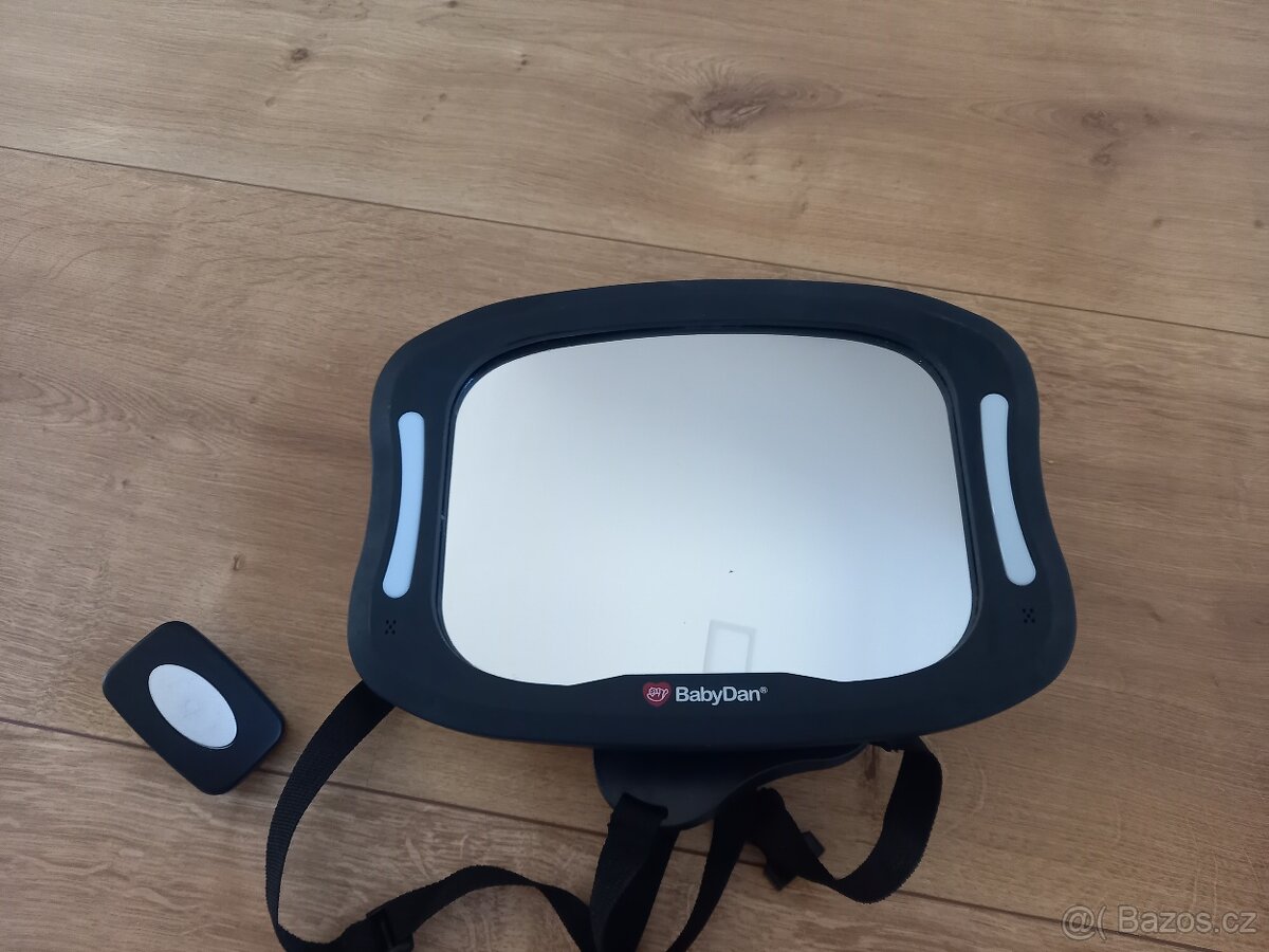 Zpětné zrcadlo do auta s LED osvětlením