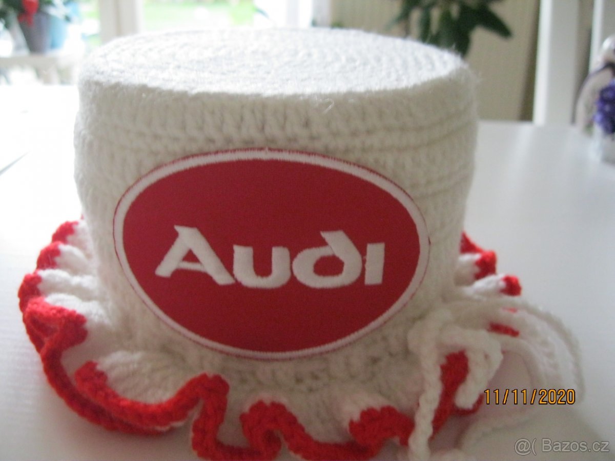 Háčkovaný čepeček AUDI