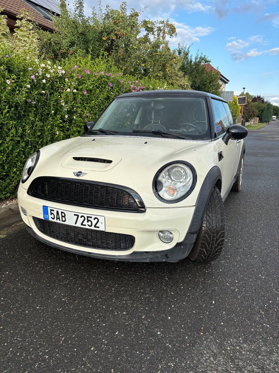 Mini Cooper JOHN COOPER WORKS 141kW 1.6i