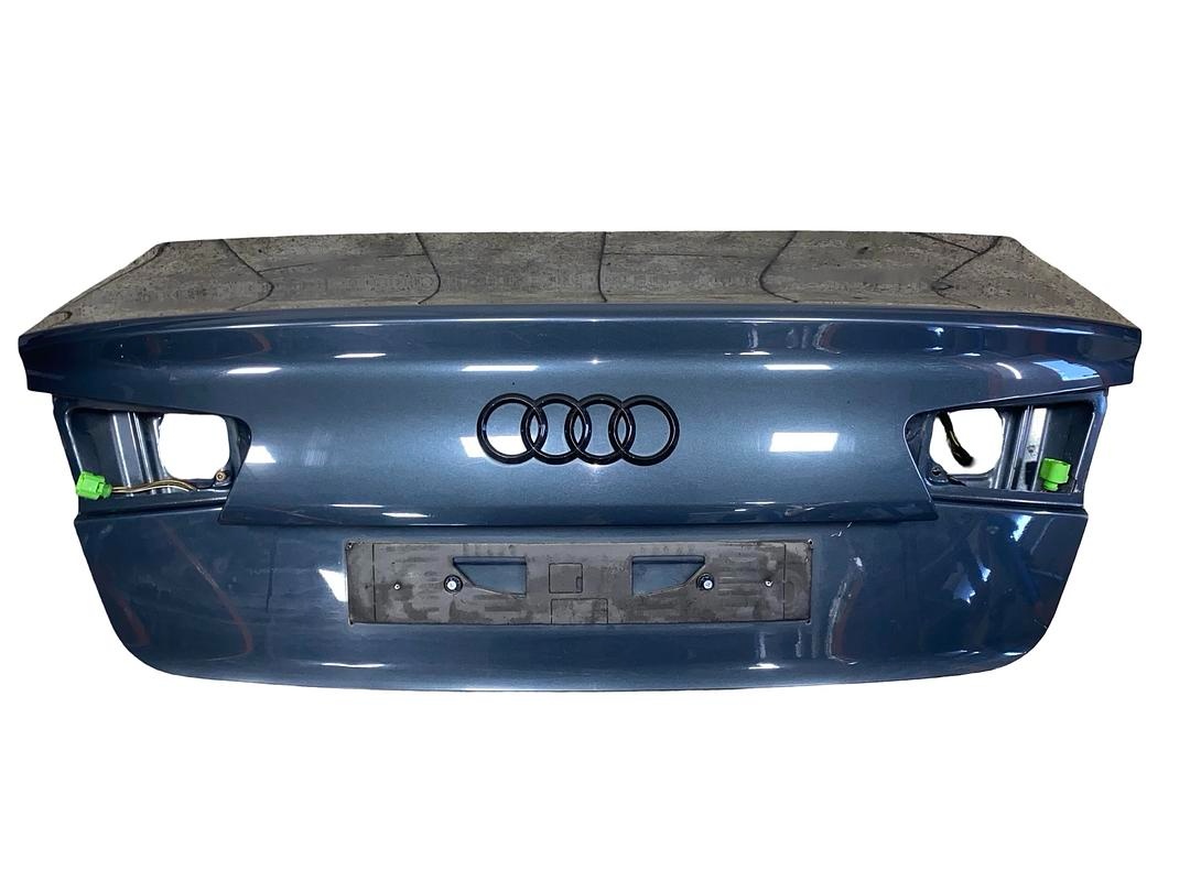 Páté dveře modrá metalíza LX5N Audi A6 C7 4G sedan 2013