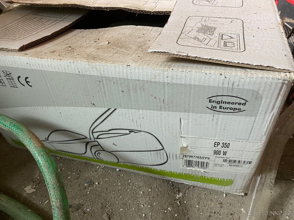 Sekačka elektrická 900w