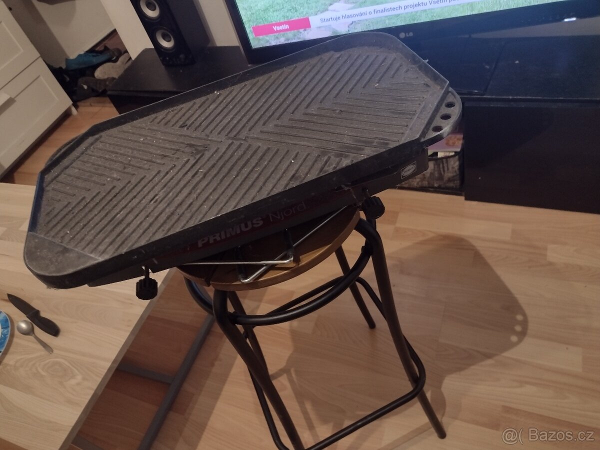 Gril a  vařič na Pb bombicky