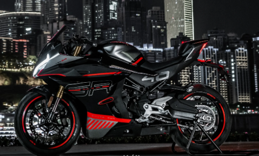 CFMOTO 450SR černá E5+ SLEVA