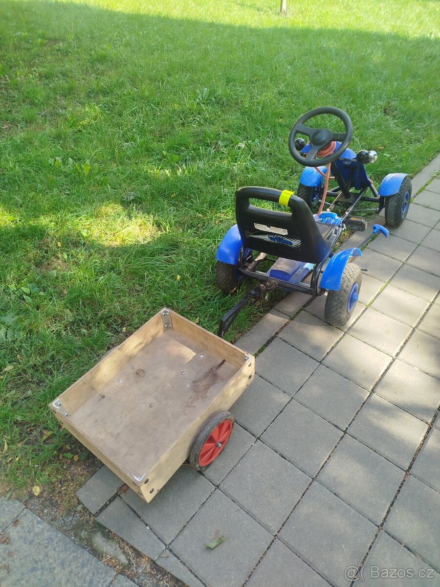 Šlapací motokara