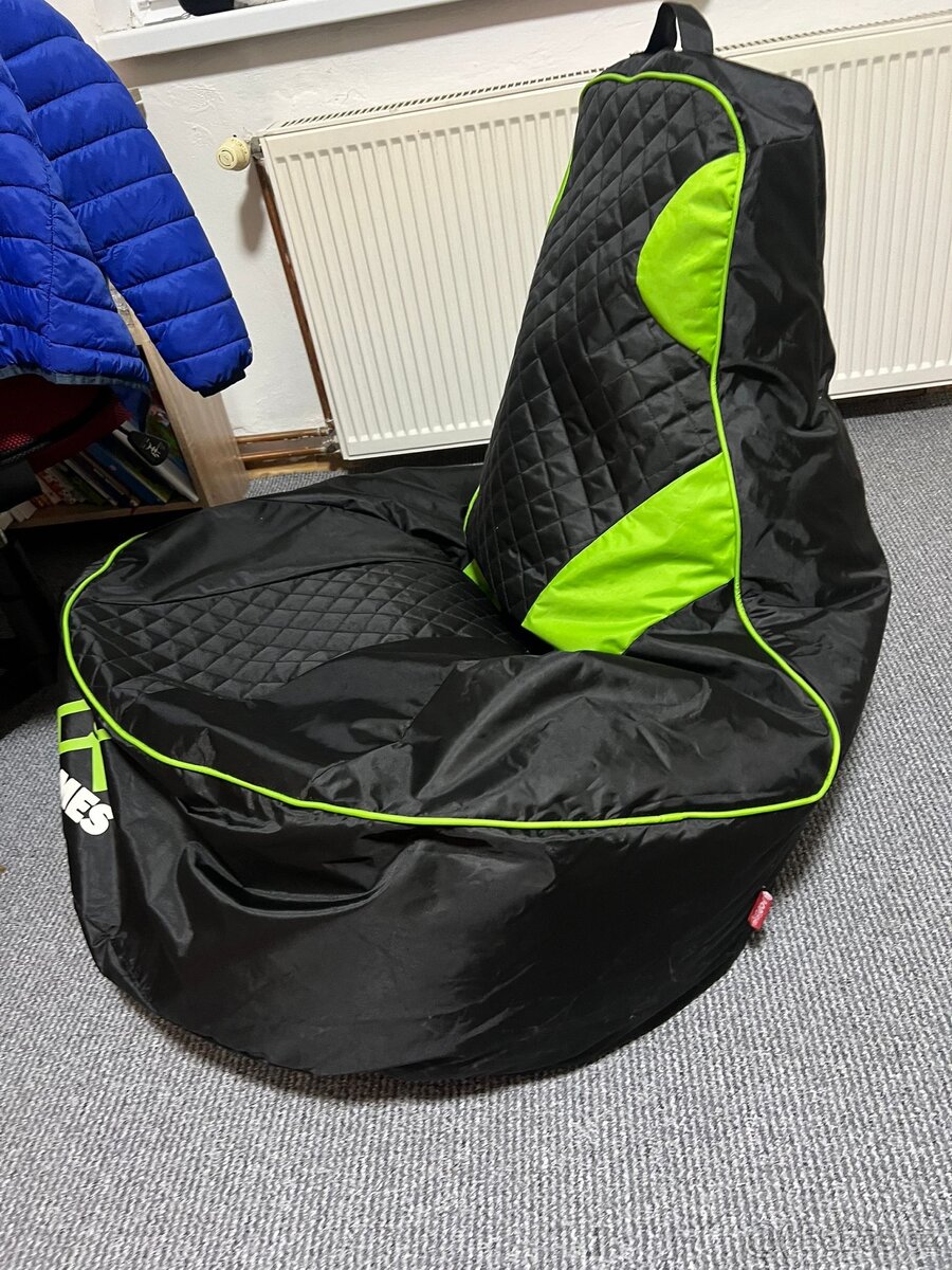 Sedací vak Popboy s opěradlem a podnožkou