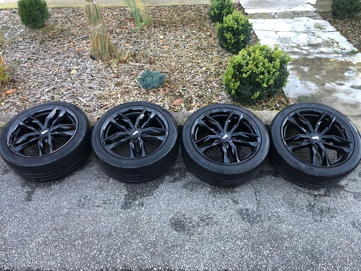 MAM alu kola 235/45/R18