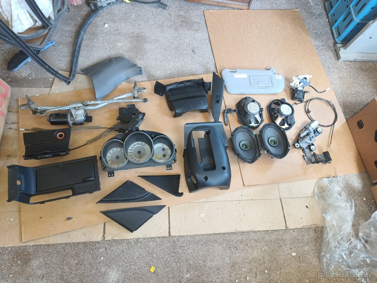 MAZDA 3 1.4 16v r.2007 / díly