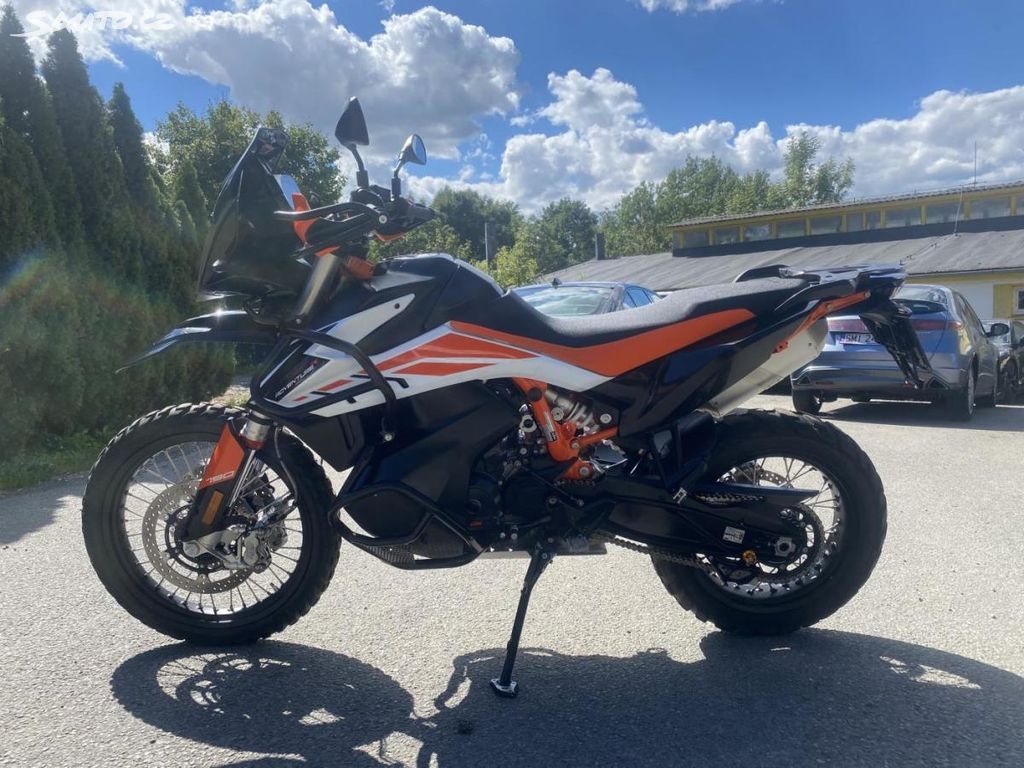 PRODAM KTM 790 ADVENTURE R 2021 SERVISKA SPOUSTA DOPLŇKŮ