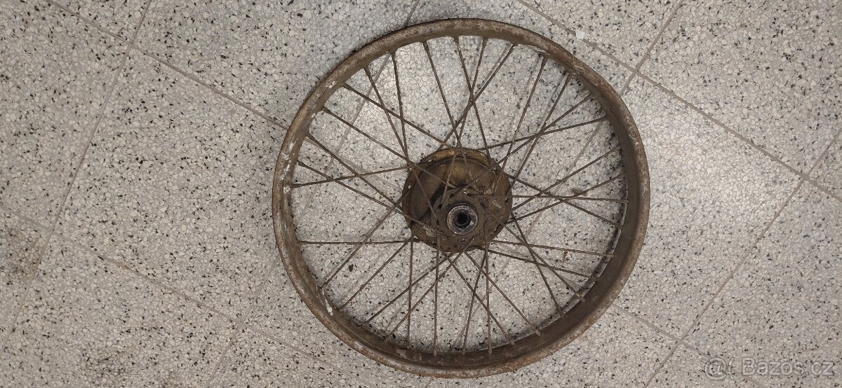 ČZ 150 C- Přední kolo