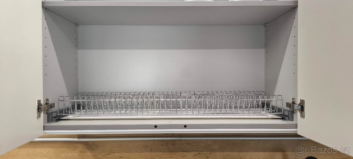 odkapávač na talíře do skříňky MIVOKOR