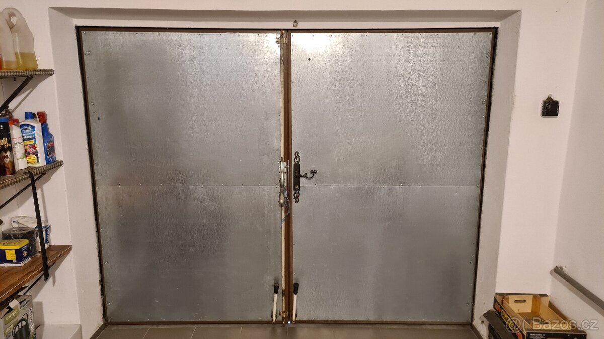 Garážová vrata 240x190 cm