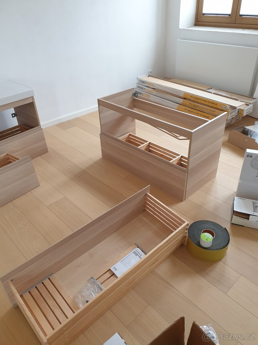 Koupelnova skříňka bez umyvadla