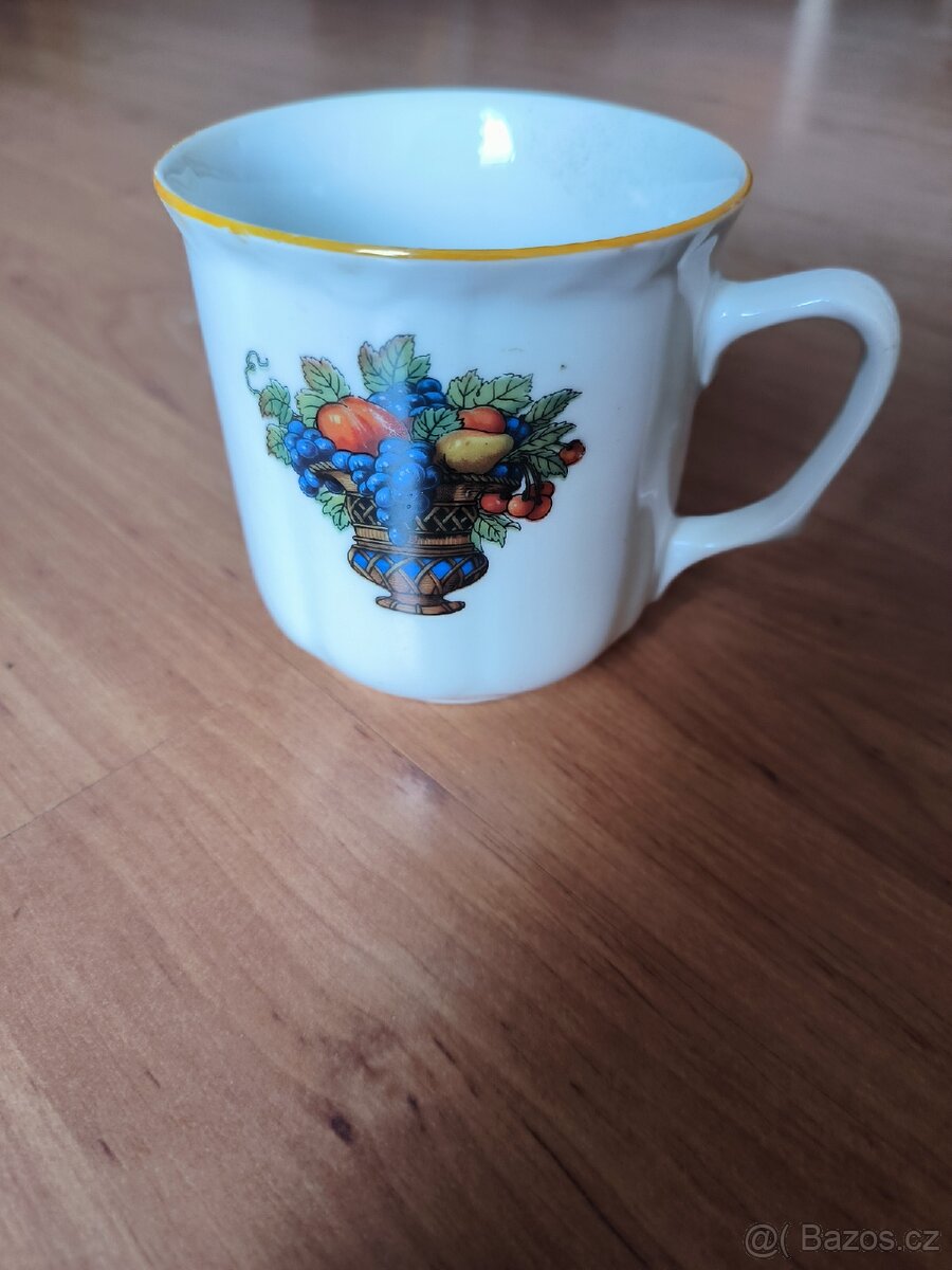 retro hrnek hrníček