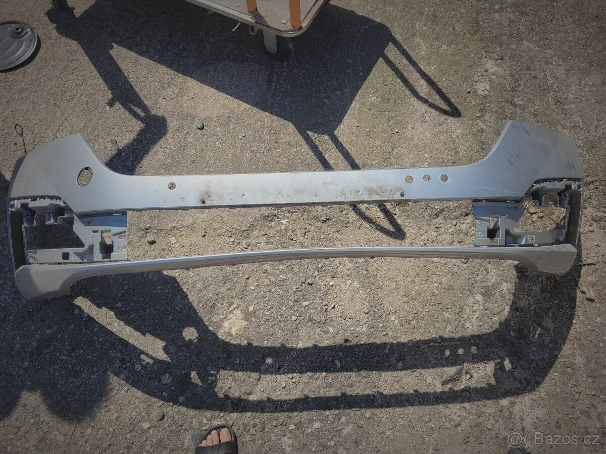 Přední nárazník na Škodu Octavia 4 (rok 2020)