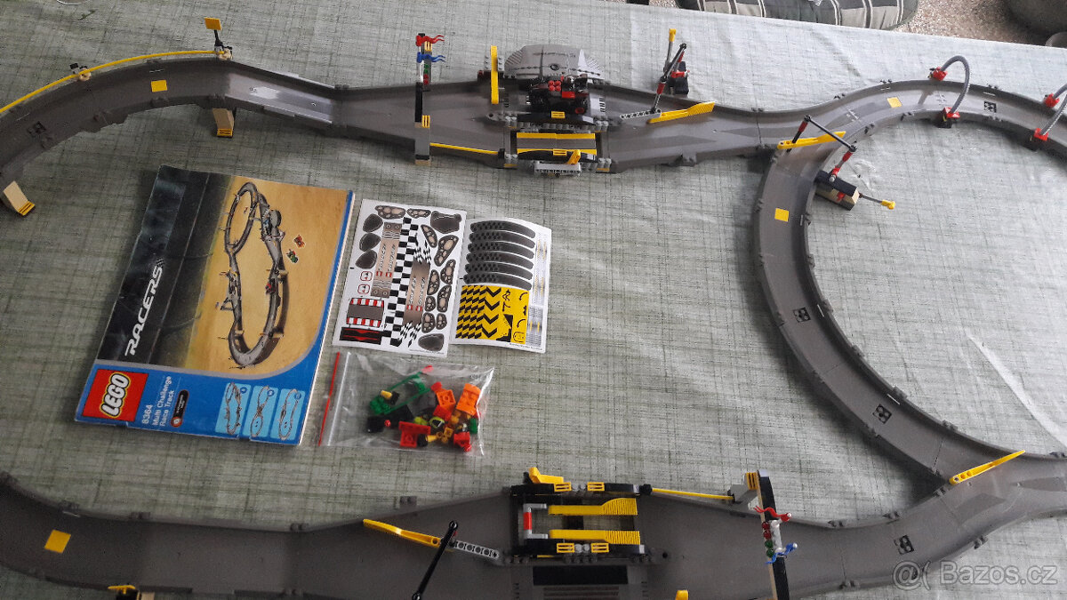LEGO 8364 - séria Racers - Pretekárska dráha