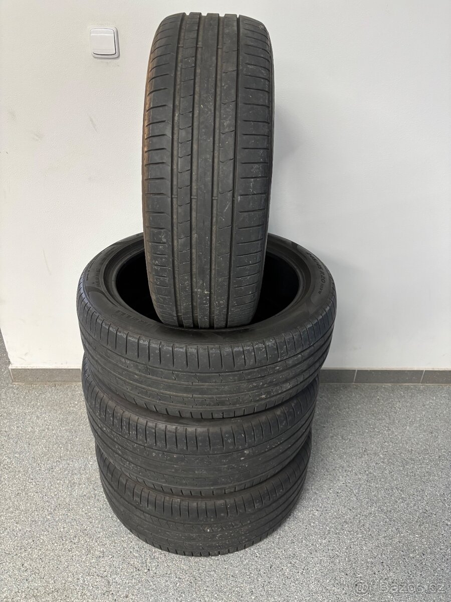 Letní pneu Pirelli 245/45R20 a 275/40R20