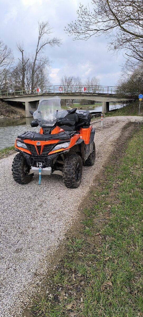 Čtyřkolka CF moto 850