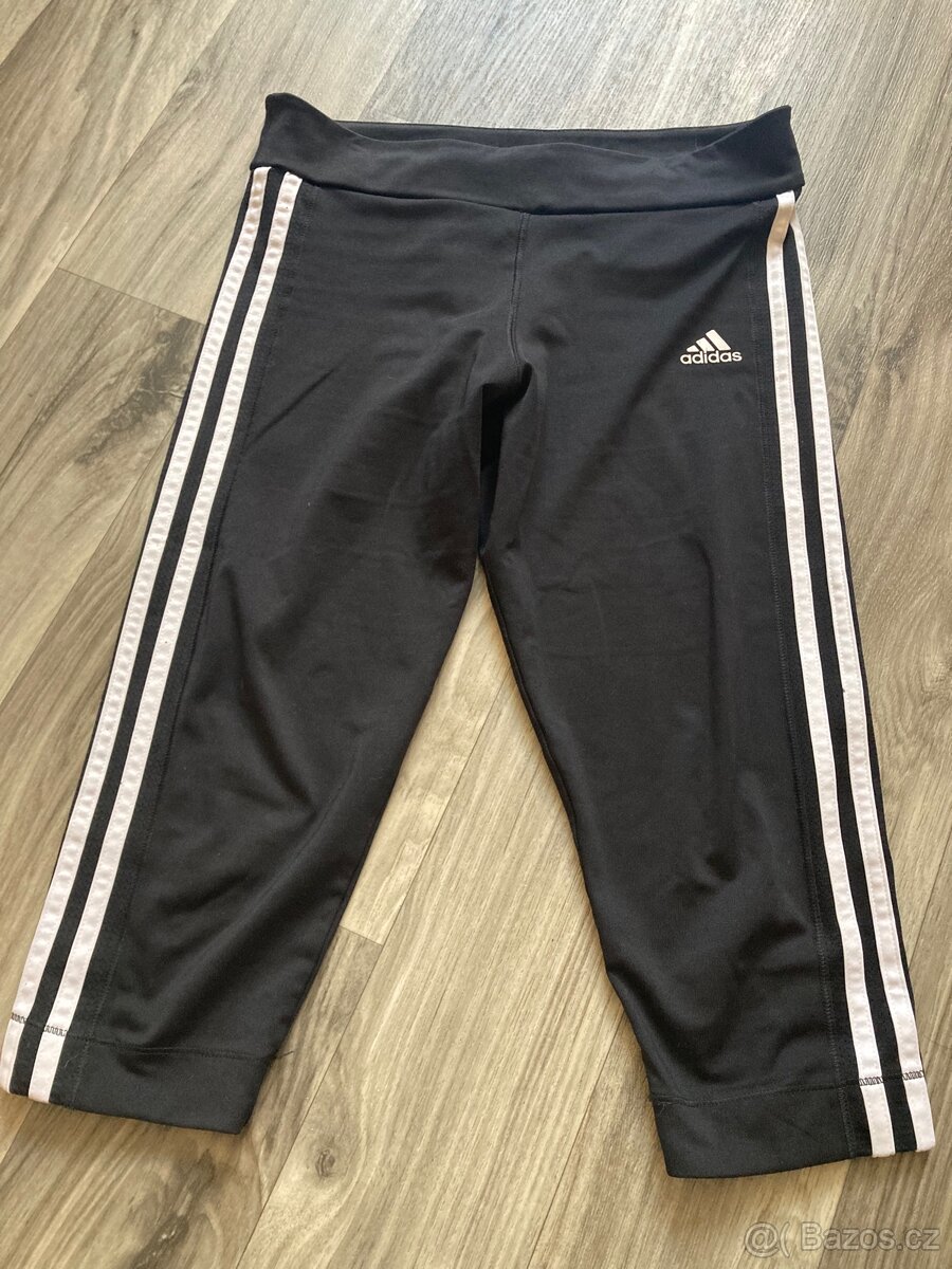 Prodám Adidas třičtvrťáky vel.S