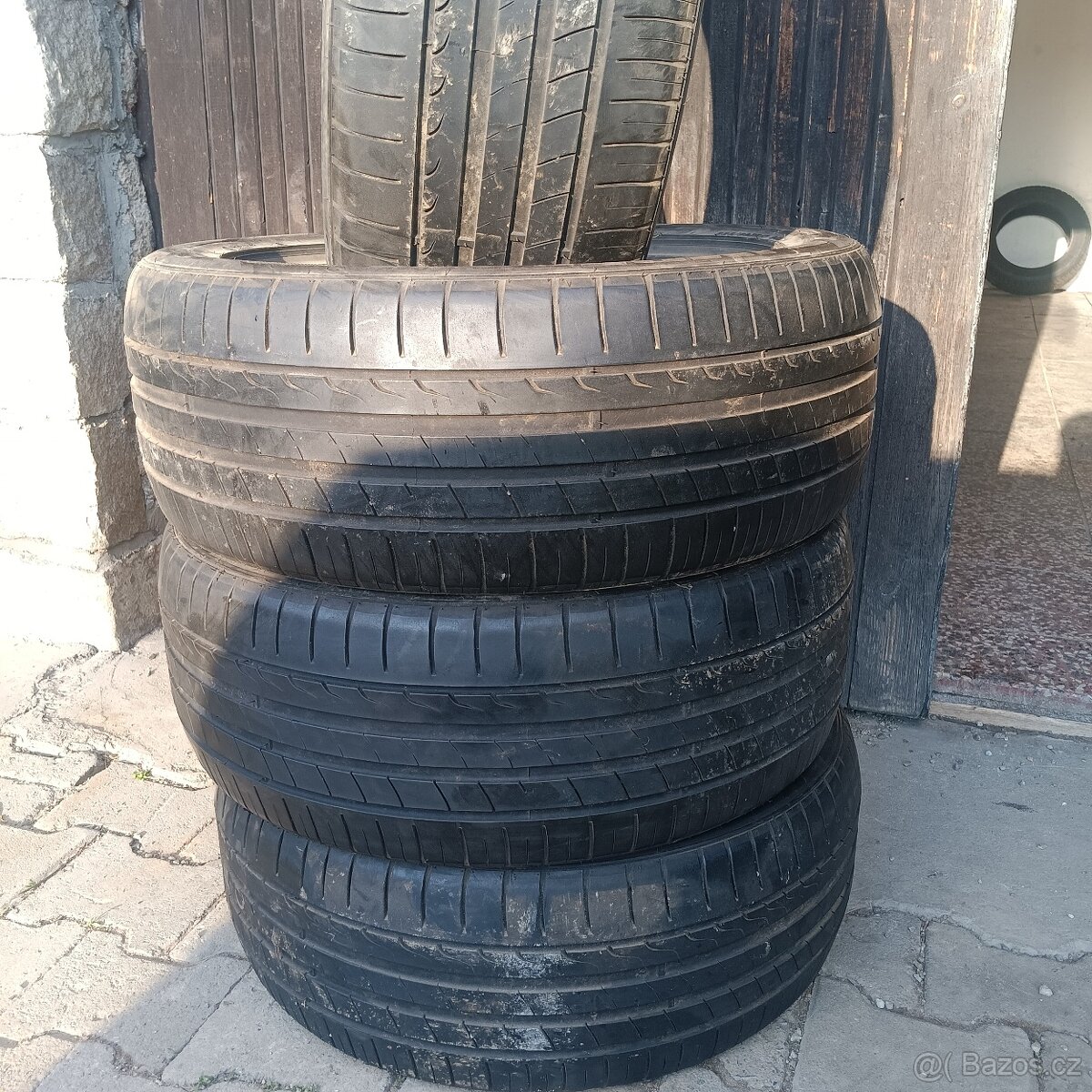 225/50 r17