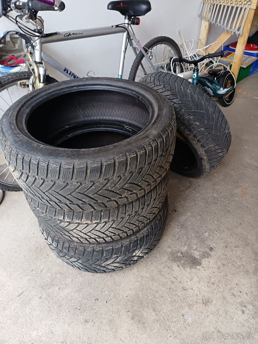 Pneu r17