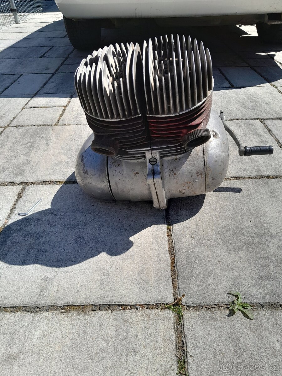 Motor jawa 350/360 Panelka