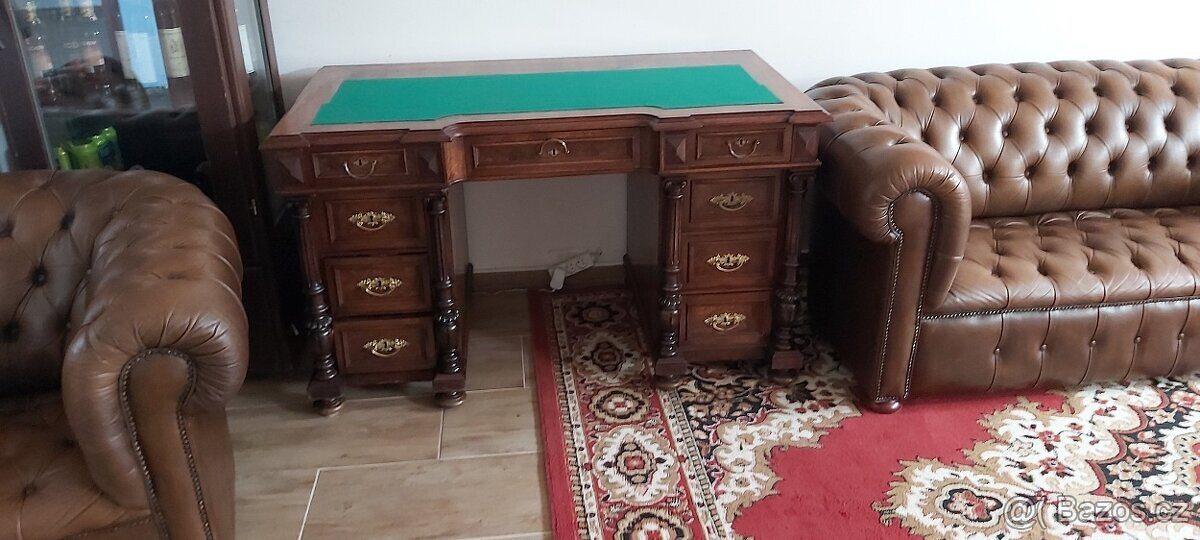 stůl Francie , velmi pěkný, cena 25000,-Kč